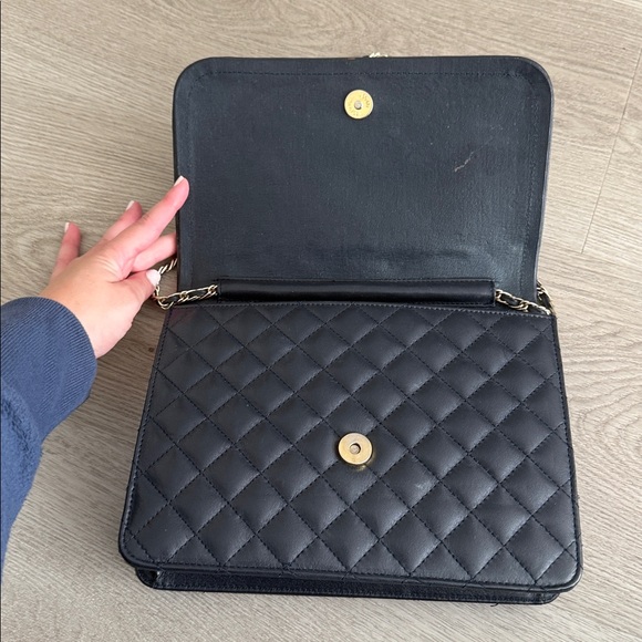 Talbots Quilted Leather Bag - Picture 2 of 6